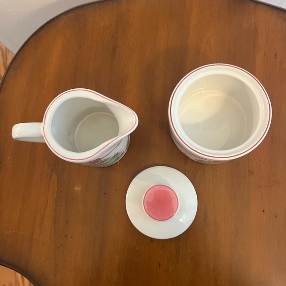 Sango Home for Christmas ‘92 Pink Lidded Sugar and Creamer Excellent Condition - Picture 4 of 6